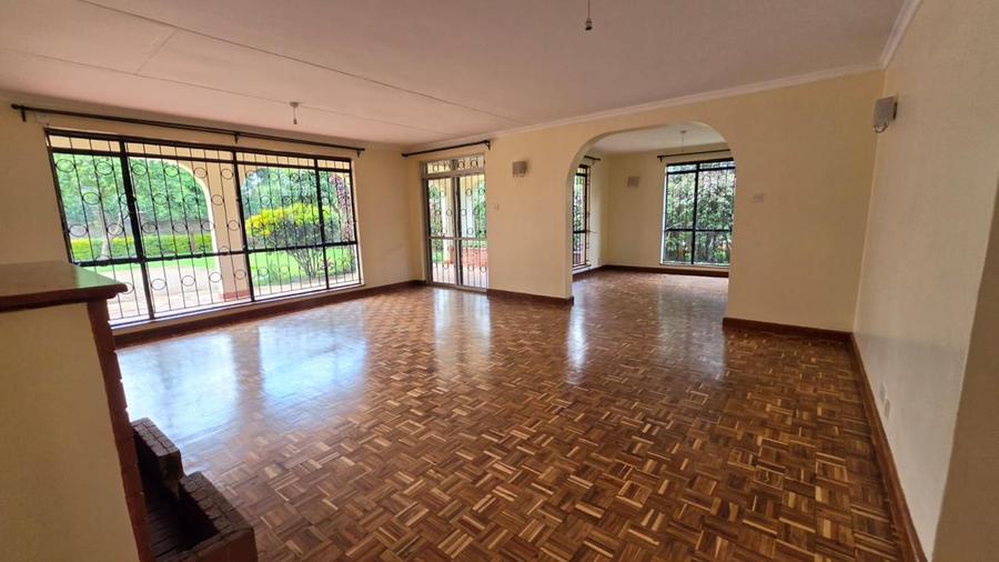 4 Bed House with En Suite at Mountain View - Widok 5