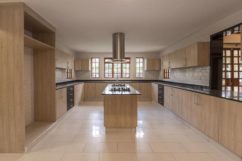 5 Bed House with En Suite in Karen - Plus