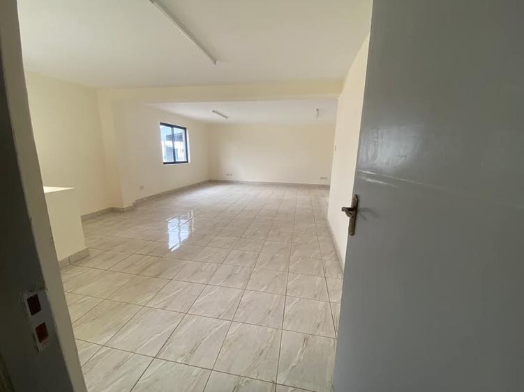 7,616 ft² Warehouse with Parking in Eastern ByPass – pohled 6