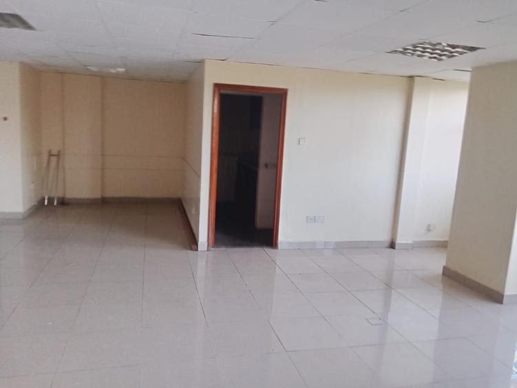 Office with Backup Generator in Kilimani - Meer