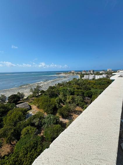 Serviced 1 Bed Apartment with En Suite at Baobab Road - Aanzicht 6