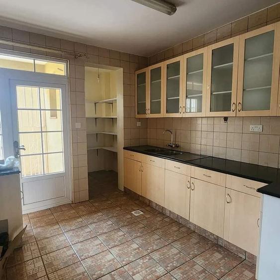 4 Bed Villa with En Suite at Langata - Vista 3