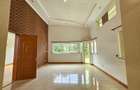 4 Bed Townhouse with En Suite in Riverside - 9