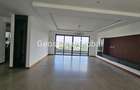 4 Bed Apartment with En Suite in Riverside - 7