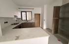2 Bed Apartment with Gym in Brookside - 4