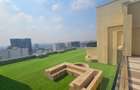 Serviced 2 Bed Apartment with En Suite at Parklands - 9