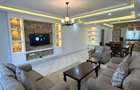 1 Bed Apartment with En Suite at Third Avenue - 2