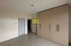 5 Bed Apartment in Parklands - 12