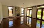 5 Bed Townhouse with En Suite at Amboseli Road - 8