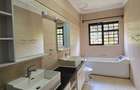 4 Bed Townhouse with En Suite in Runda - 19