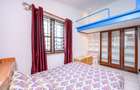 6 Bed House with En Suite at Greenwood Drive - 11