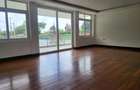 5 Bed House with En Suite in Runda - 9