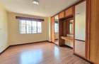 4 Bed Townhouse with En Suite at Off Brook House Drive - 15