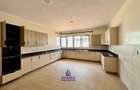 5 Bed Villa with En Suite at Westlands - 2