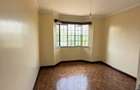 4 Bed Apartment with Parking at Off - Dennis Pritt Road - 2