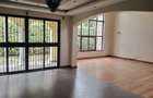 4 Bed Townhouse with En Suite in Lavington - 3