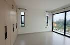 3 Bed Apartment with En Suite at Brookside - 12