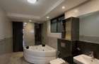 4 Bed Apartment with En Suite at Riverside Drive - 6