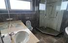 4 Bed Apartment with En Suite at Riverside - 13