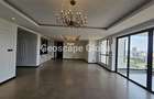 3 Bed Apartment with En Suite in Riverside - 13