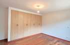 5 Bed Townhouse with En Suite at Lavington - 11