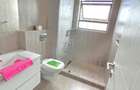4 Bed Villa with En Suite at Five-Star Paradise - 13