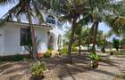 7 Bed Villa with En Suite at Serena Area - 8