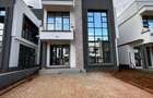 4 Bed Townhouse with En Suite in Eastern ByPass - 1