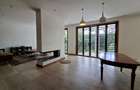 3 Bed House with En Suite in Nyari - 17