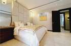 3 Bed Apartment with Swimming Pool in Riverside - 8