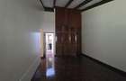 4 Bed House with En Suite in Lake View - 5