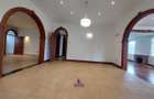 5 Bed Villa with En Suite at Lone Tree - 5