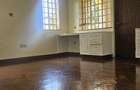 5 Bed House with En Suite in Runda - 13