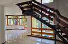 4 Bed Apartment with En Suite in Riverside - 6