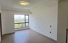 Serviced 3 Bed Apartment with En Suite at Riverside - 16