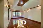 6 Bed Villa with En Suite in Runda - 14