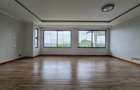 4 Bed House with En Suite in Runda - 15