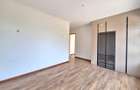 6 Bed Townhouse with En Suite at Lavington - 2