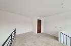 325 ft² Shop with Service Charge Included at 1St Parklands - 2