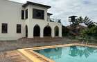 5 Bed House with En Suite in Runda - 19