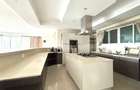 Furnished 3 Bed Apartment with En Suite in Riverside - 5