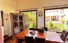 6 Bed House with En Suite at Ridgeways Road - 10