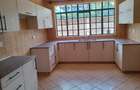 4 Bed Townhouse with En Suite in Lavington - 6