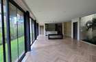 5 Bed Townhouse with En Suite in Kyuna - 14
