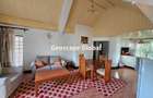 Furnished 2 Bed Apartment with En Suite in Rosslyn - 12