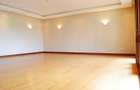 3 Bed Apartment with En Suite in Riverside - 12