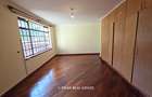 4 Bed Townhouse with Garden in Lavington - 10