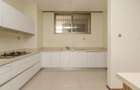 3 Bed Apartment with En Suite in Parklands - 8