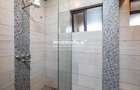 4 Bed Apartment with En Suite in Parklands - 7