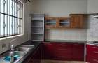 5 Bed Townhouse with En Suite at Brookside Drive - 8